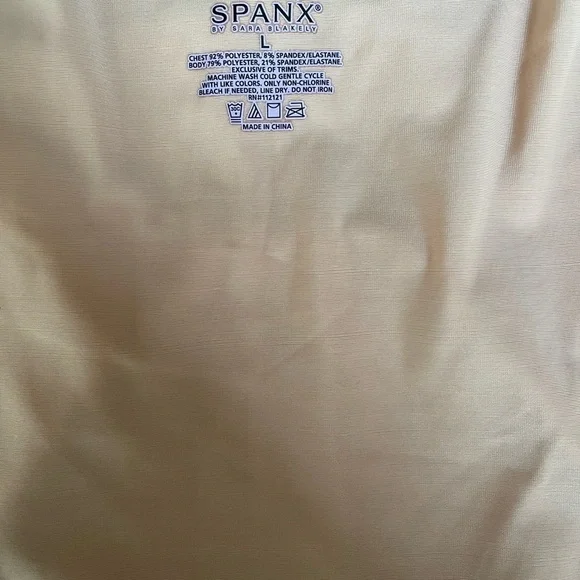 SPANX by Sara Blakely Large Compression Top - Picture 4 of 6